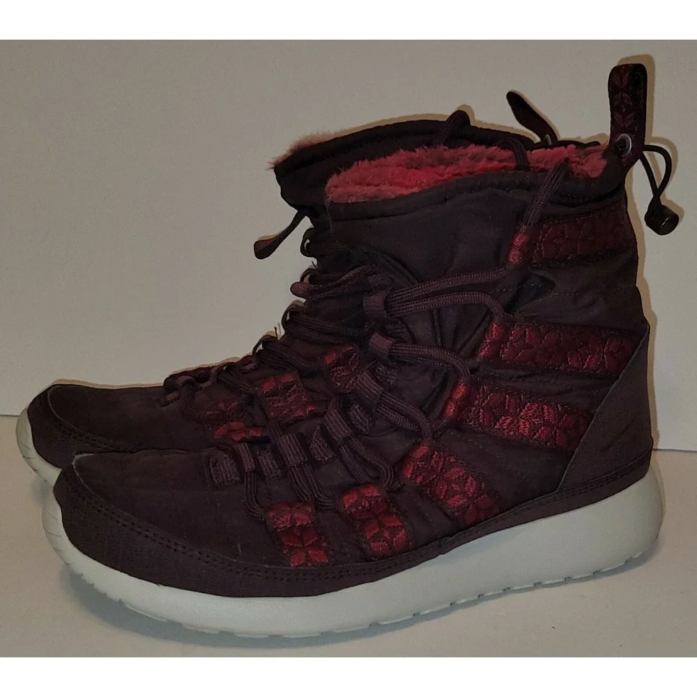 Nike Rosherun High Sneakerboots Purple Maroon 615968-601 Faux Fur Women's Size 6